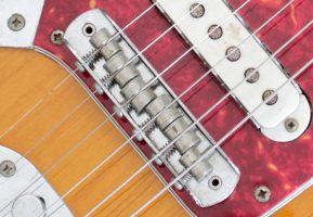 Jaguar/Jazzmaster「弦落ち」