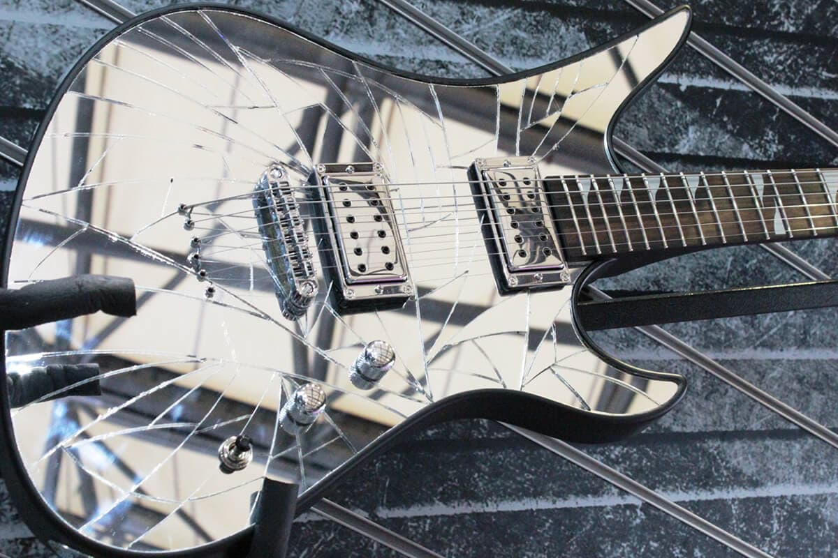 シェクター(Schecter)のギター