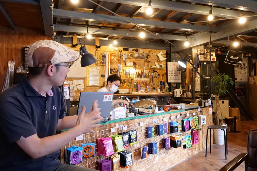 Altero Custom Guitars：工房